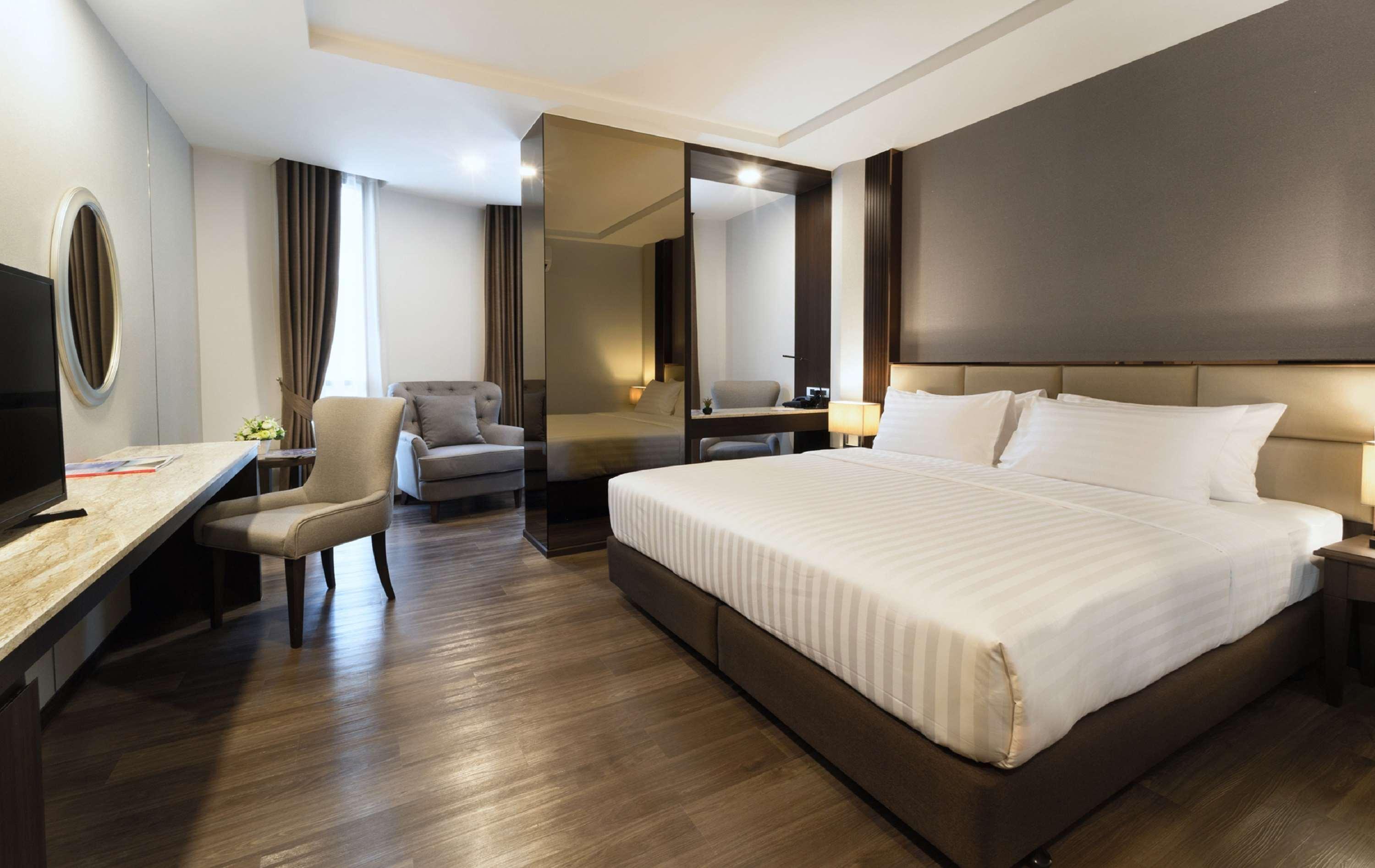 Best Western Plus Peak Vista Inn & Suites Колорадо-Спрингс Экстерьер фото